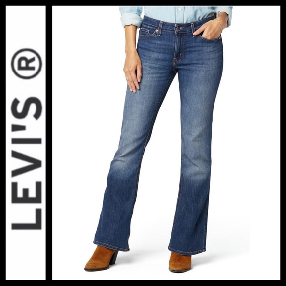 NWT Signature Levi’s True Boot Jeans - Picture 1 of 8